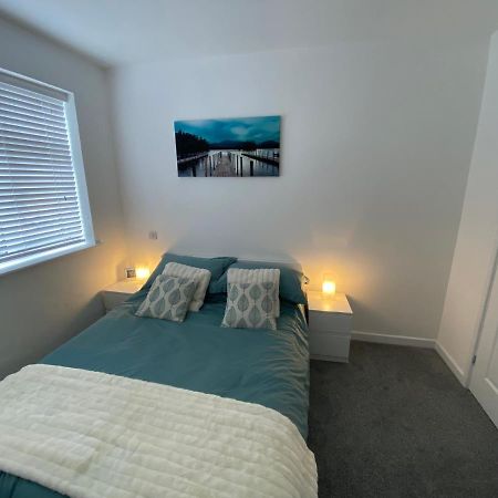 Modern 2 Bedroom Apartment, With Car Parking. Bitton エクステリア 写真