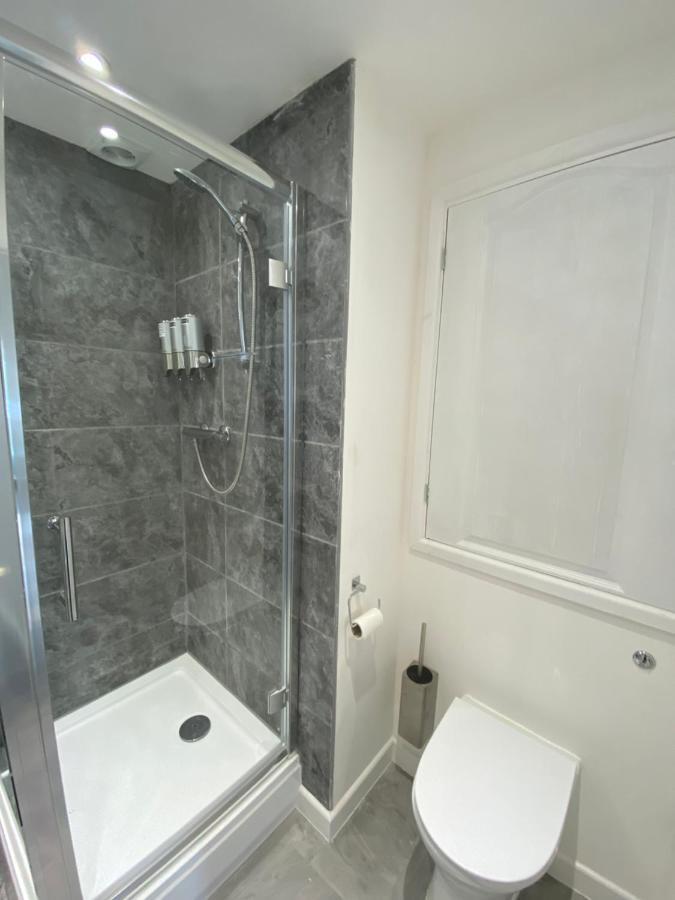Modern 2 Bedroom Apartment, With Car Parking. Bitton エクステリア 写真